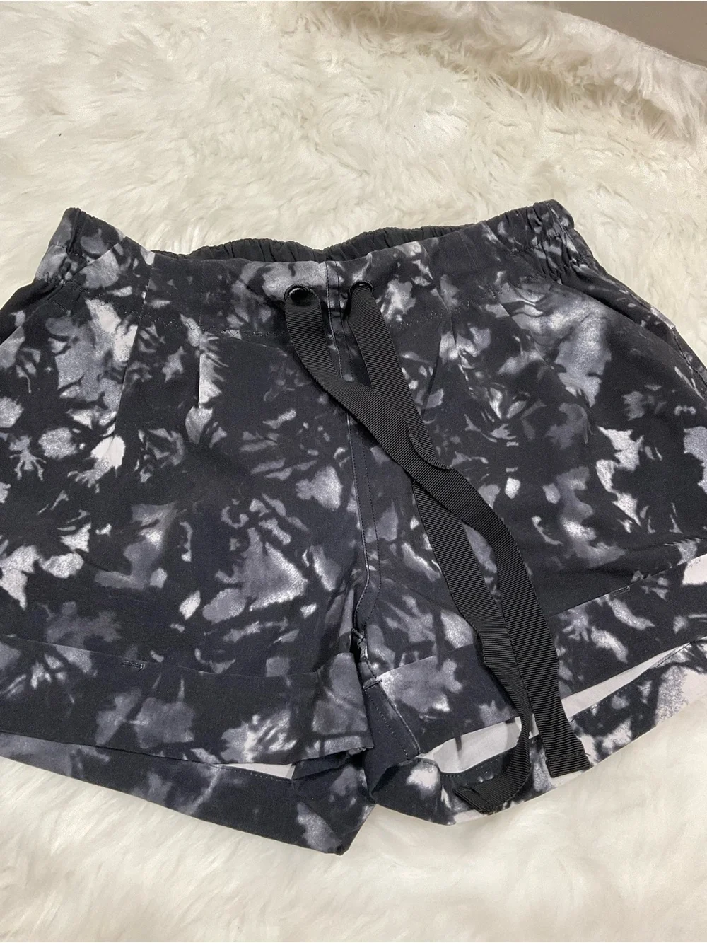 lululemon athletica adjustable wicking
